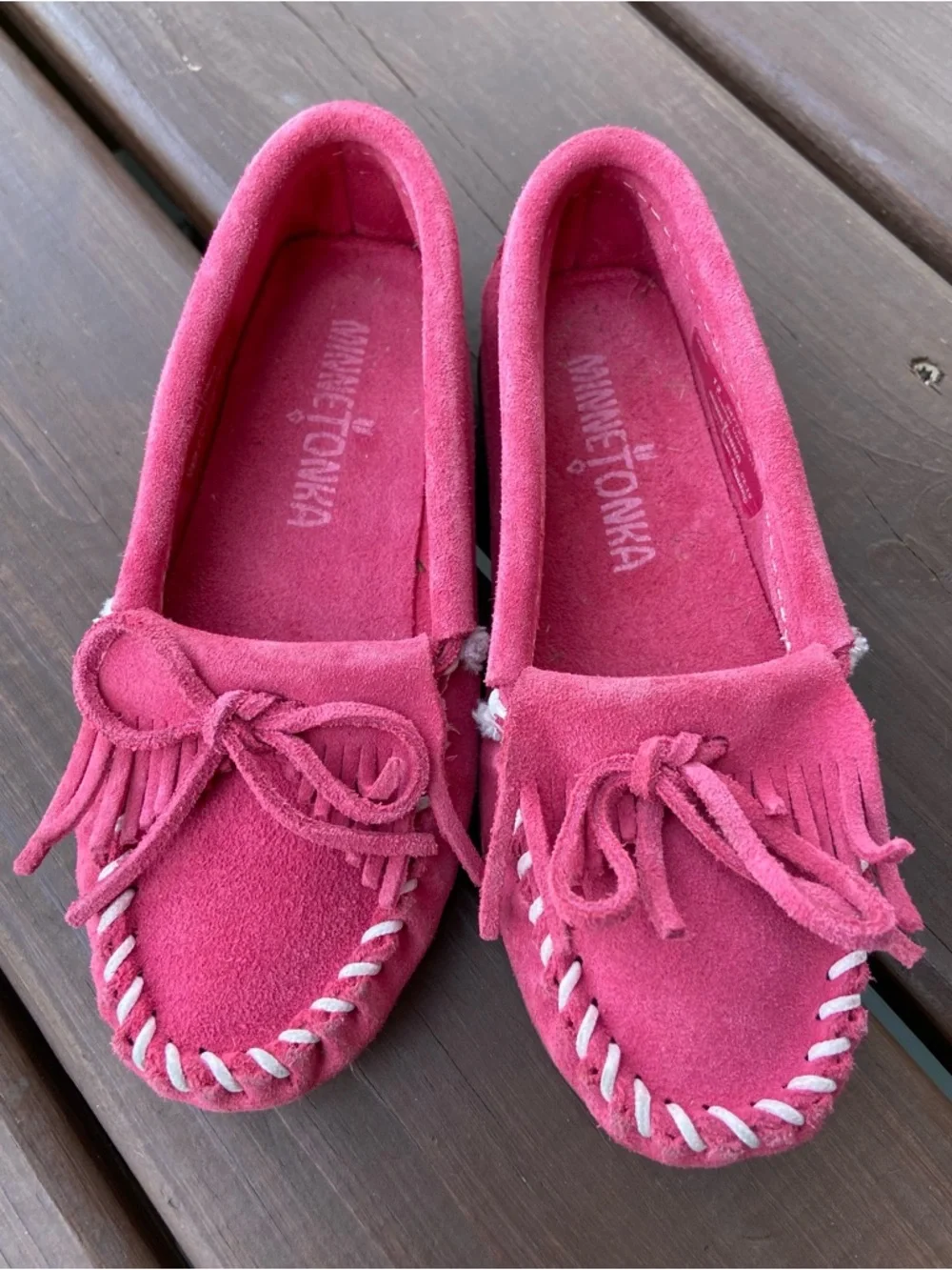 Minnetonka Kids Pink Suede Fringe Moccasins💗
